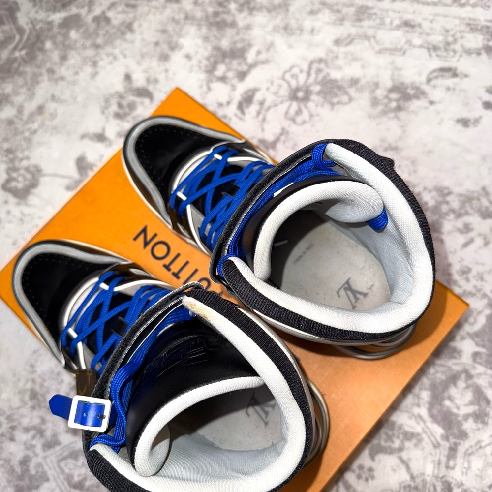 Louis Vuitton VIRGIL ALBOH (RARE) 1st Sneaker - Picture 9 of 16